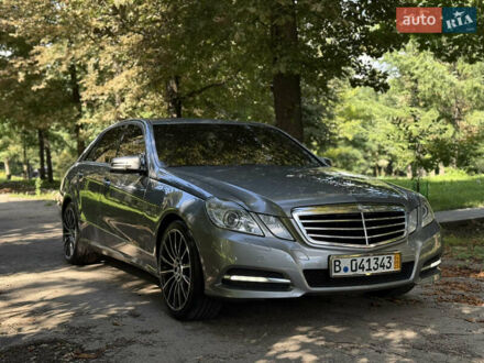 Мерседес Е-Класс 2012 в Тернополе на Automoto.ua Серый Мерседес Е-Класс, объемом двигателя 2.2 л и пробегом 320 тыс. км за 12500 $, фото 1 на Automoto.ua