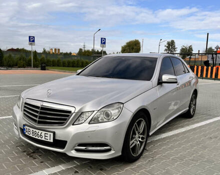Серый Мерседес Е-Класс, объемом двигателя 2.2 л и пробегом 250 тыс. км за 13500 $, фото 1 на Automoto.ua