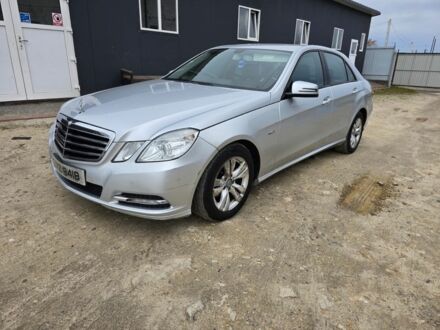 Мерседес Е-Класс 2012 в Львове на Automoto.ua Серый Мерседес Е-Класс, объемом двигателя 2.2 л и пробегом 200 тыс. км за 5200 $, фото 1 на Automoto.ua