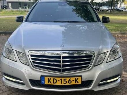 Мерседес Е-Класс 2012 в Кривом Роге на Automoto.ua Серый Мерседес Е-Класс, объемом двигателя 1.8 л и пробегом 300 тыс. км за 9000 $, фото 1 на Automoto.ua