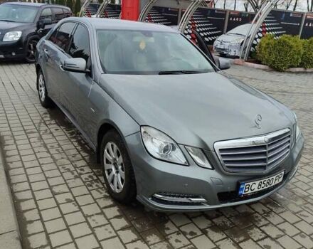 Серый Мерседес Е-Класс, объемом двигателя 2.1 л и пробегом 394 тыс. км за 10500 $, фото 1 на Automoto.ua