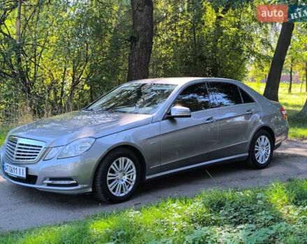 Серый Мерседес Е-Класс, объемом двигателя 2.14 л и пробегом 240 тыс. км за 13500 $, фото 1 на Automoto.ua