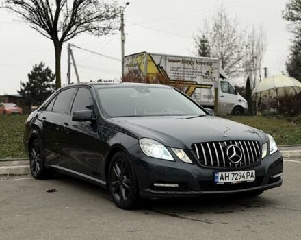 Серый Мерседес Е-Класс, объемом двигателя 2.2 л и пробегом 290 тыс. км за 10700 $, фото 1 на Automoto.ua