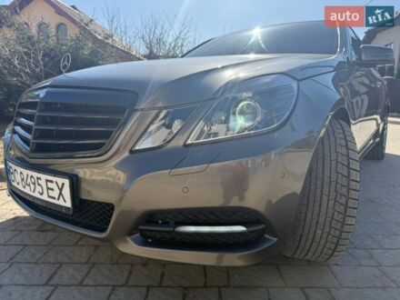 Сірий Мерседес Е-Клас, об'ємом двигуна 2.14 л та пробігом 310 тис. км за 12500 $, фото 1 на Automoto.ua