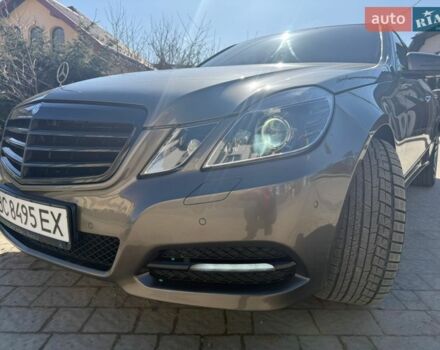 Серый Мерседес Е-Класс, объемом двигателя 2.14 л и пробегом 310 тыс. км за 12500 $, фото 1 на Automoto.ua
