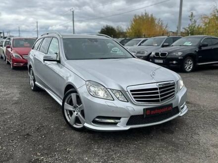 Серый Мерседес Е-Класс, объемом двигателя 2.14 л и пробегом 319 тыс. км за 14999 $, фото 1 на Automoto.ua