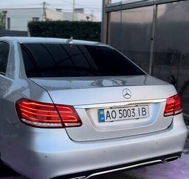 Серый Мерседес Е-Класс, объемом двигателя 2.14 л и пробегом 320 тыс. км за 15500 $, фото 1 на Automoto.ua