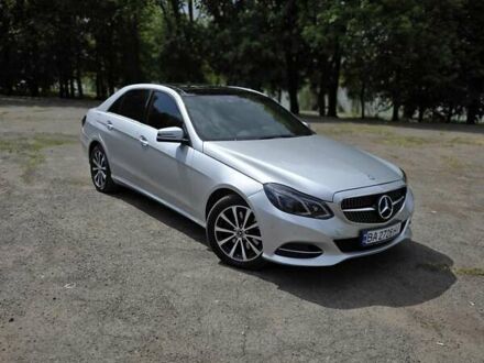 Мерседес Е-Класс 2013 в Умани на Automoto.ua Серый Мерседес Е-Класс, объемом двигателя 2.14 л и пробегом 239 тыс. км за 17500 $, фото 1 на Automoto.ua