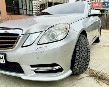 Сірий Мерседес Е-Клас, об'ємом двигуна 2.14 л та пробігом 248 тис. км за 12500 $, фото 1 на Automoto.ua