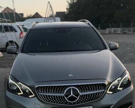 Серый Мерседес Е-Класс, объемом двигателя 3 л и пробегом 300 тыс. км за 19900 $, фото 1 на Automoto.ua