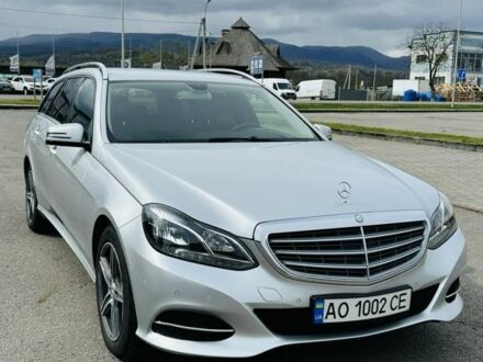 Мерседес Е-Класс 2013 в Тячеве на Automoto.ua Серый Мерседес Е-Класс, объемом двигателя 2.1 л и пробегом 286 тыс. км за 14500 $, фото 1 на Automoto.ua