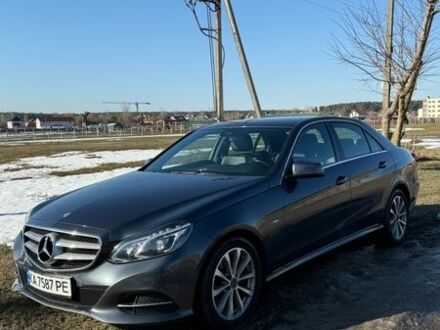 Сірий Мерседес Е-Клас, об'ємом двигуна 2.14 л та пробігом 230 тис. км за 18000 $, фото 1 на Automoto.ua