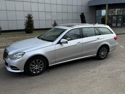 Сірий Мерседес Е-Клас, об'ємом двигуна 2.14 л та пробігом 330 тис. км за 15333 $, фото 1 на Automoto.ua