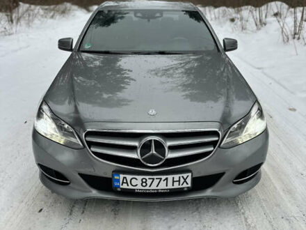 Сірий Мерседес Е-Клас, об'ємом двигуна 2.2 л та пробігом 327 тис. км за 16900 $, фото 1 на Automoto.ua