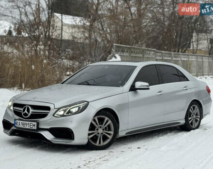 Серый Мерседес Е-Класс, объемом двигателя 2.14 л и пробегом 187 тыс. км за 17500 $, фото 1 на Automoto.ua