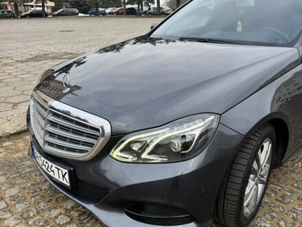 Серый Мерседес Е-Класс, объемом двигателя 2.14 л и пробегом 295 тыс. км за 17500 $, фото 1 на Automoto.ua