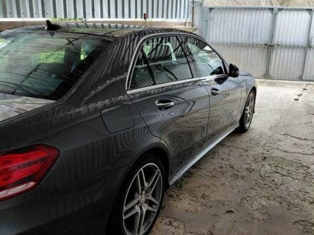 Сірий Мерседес Е-Клас, об'ємом двигуна 3 л та пробігом 119 тис. км за 30000 $, фото 1 на Automoto.ua