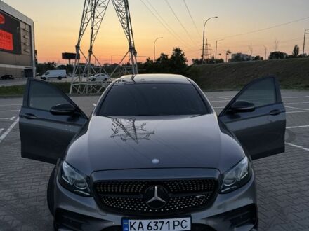 Мерседес Е-Класс 2016 в Киеве на Automoto.ua Серый Мерседес Е-Класс, объемом двигателя 3 л и пробегом 140 тыс. км за 38000 $, фото 1 на Automoto.ua