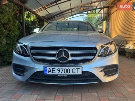 Мерседес Е-Клас 2016 у Києві на Automoto.ua Сірий Мерседес Е-Клас, об'ємом двигуна 1.95 л та пробігом 130 тис. км за 32999 $, фото 1 на Automoto.ua
