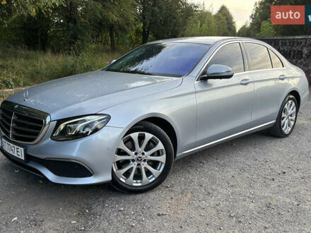Серый Мерседес Е-Класс, объемом двигателя 2.14 л и пробегом 245 тыс. км за 28000 $, фото 1 на Automoto.ua