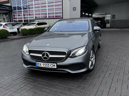 Сірий Мерседес Е-Клас, об'ємом двигуна 3 л та пробігом 275 тис. км за 29000 $, фото 1 на Automoto.ua