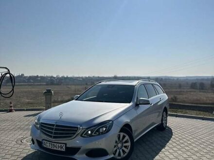 Мерседес Е-Класс 2016 в Шумск на Automoto.ua Серый Мерседес Е-Класс, объемом двигателя 2.14 л и пробегом 441 тыс. км за 17500 $, фото 1 на Automoto.ua