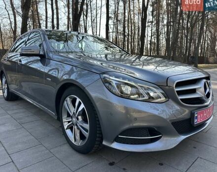 Серый Мерседес Е-Класс, объемом двигателя 0 л и пробегом 217 тыс. км за 18800 $, фото 1 на Automoto.ua