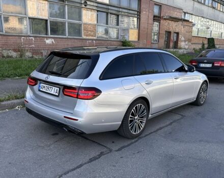 Сірий Мерседес Е-Клас, об'ємом двигуна 2 л та пробігом 275 тис. км за 19990 $, фото 1 на Automoto.ua