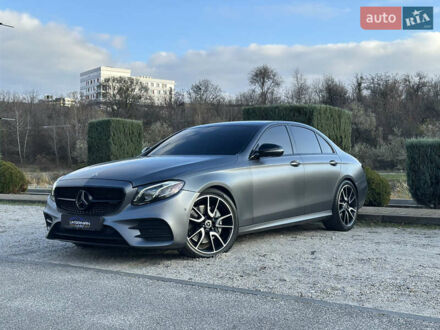 Сірий Мерседес Е-Клас, об'ємом двигуна 3 л та пробігом 127 тис. км за 37800 $, фото 1 на Automoto.ua