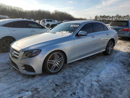 Серый Мерседес Е-Класс, объемом двигателя 2 л и пробегом 64 тыс. км за 7000 $, фото 1 на Automoto.ua