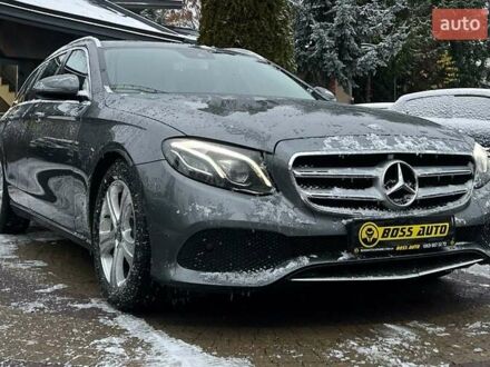 Мерседес Е-Класс 2017 в Львове на Automoto.ua Серый Мерседес Е-Класс, объемом двигателя 2 л и пробегом 142 тыс. км за 23990 $, фото 1 на Automoto.ua