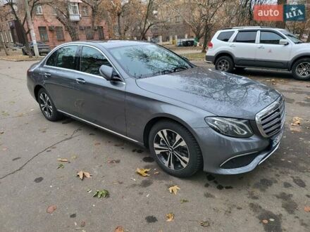 Мерседес Е-Класс 2017 в Николаеве на Automoto.ua Серый Мерседес Е-Класс, объемом двигателя 1.99 л и пробегом 216 тыс. км за 29000 $, фото 1 на Automoto.ua