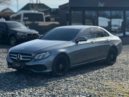 Сірий Мерседес Е-Клас, об'ємом двигуна 1.95 л та пробігом 332 тис. км за 24750 $, фото 1 на Automoto.ua