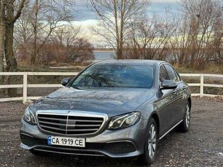 Мерседес Е-Класс 2017 в Черкассах на Automoto.ua Серый Мерседес Е-Класс, объемом двигателя 2 л и пробегом 248 тыс. км за 26100 $, фото 1 на Automoto.ua