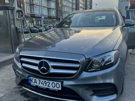Мерседес Е-Класс 2017 в Львове на Automoto.ua Серый Мерседес Е-Класс, объемом двигателя 3 л и пробегом 130 тыс. км за 32700 $, фото 1 на Automoto.ua