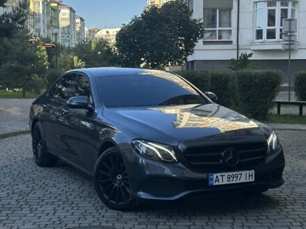 Сірий Мерседес Е-Клас, об'ємом двигуна 1.99 л та пробігом 273 тис. км за 22900 $, фото 1 на Automoto.ua