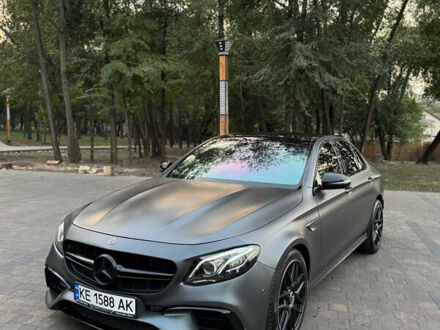 Мерседес Е-Класс 2017 в Днепре (Днепропетровске) на Automoto.ua Серый Мерседес Е-Класс, объемом двигателя 1.95 л и пробегом 133 тыс. км за 36000 $, фото 1 на Automoto.ua