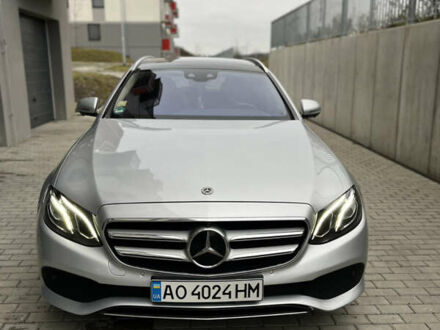 Мерседес Е-Класс 2017 в Ужгороде на Automoto.ua Серый Мерседес Е-Класс, объемом двигателя 1.95 л и пробегом 240 тыс. км за 24000 $, фото 1 на Automoto.ua
