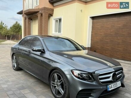 Серый Мерседес Е-Класс, объемом двигателя 2 л и пробегом 125 тыс. км за 29000 $, фото 1 на Automoto.ua