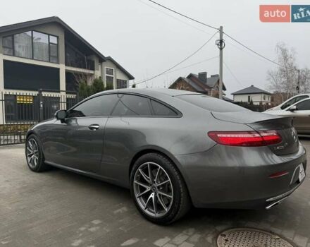 Серый Мерседес Е-Класс, объемом двигателя 2.99 л и пробегом 79 тыс. км за 35800 $, фото 1 на Automoto.ua