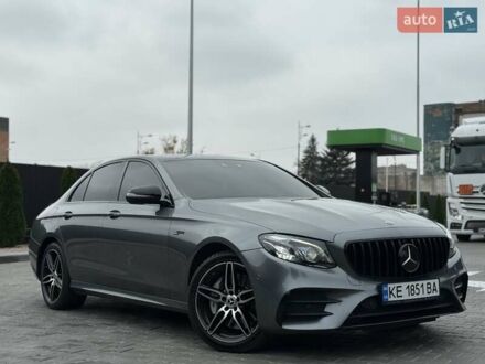 Серый Мерседес Е-Класс, объемом двигателя 3 л и пробегом 80 тыс. км за 49500 $, фото 1 на Automoto.ua