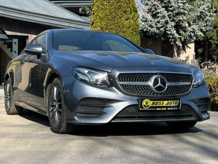 Серый Мерседес Е-Класс, объемом двигателя 2 л и пробегом 110 тыс. км за 37999 $, фото 1 на Automoto.ua