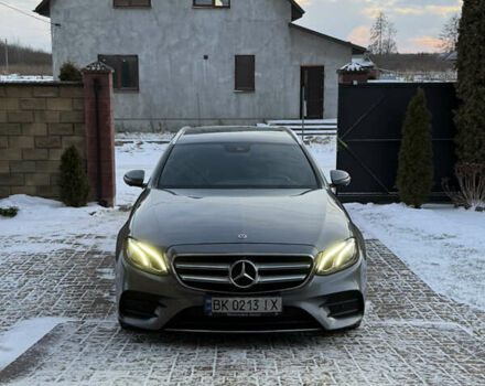 Серый Мерседес Е-Класс, объемом двигателя 1.95 л и пробегом 250 тыс. км за 23500 $, фото 1 на Automoto.ua