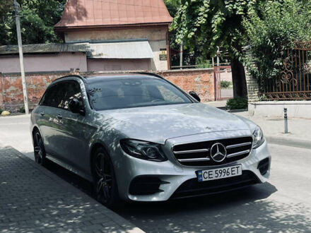 Серый Мерседес Е-Класс, объемом двигателя 3 л и пробегом 500 тыс. км за 29644 $, фото 1 на Automoto.ua