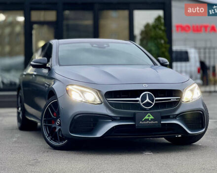 Серый Мерседес Е-Класс, объемом двигателя 4 л и пробегом 44 тыс. км за 78999 $, фото 1 на Automoto.ua