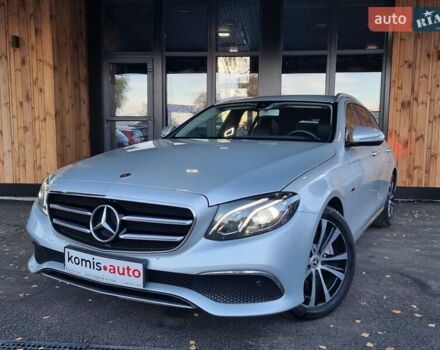 Мерседес Е-Клас 2019 у Вінниці на Automoto.ua Сірий Мерседес Е-Клас, об'ємом двигуна 2 л та пробігом 397 тис. км за 23499 $, фото 1 на Automoto.ua