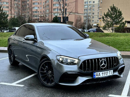 Сірий Мерседес Е-Клас, об'ємом двигуна 2 л та пробігом 77 тис. км за 44500 $, фото 1 на Automoto.ua