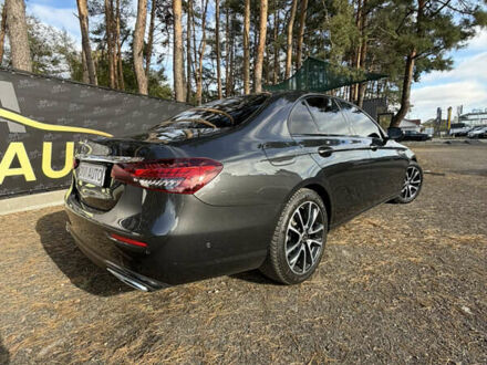 Сірий Мерседес Е-Клас, об'ємом двигуна 1.95 л та пробігом 175 тис. км за 45900 $, фото 1 на Automoto.ua