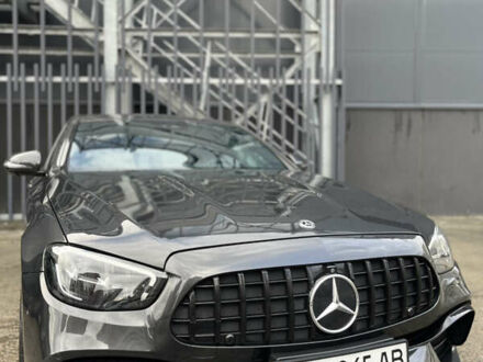 Серый Мерседес Е-Класс, объемом двигателя 1.99 л и пробегом 51 тыс. км за 55000 $, фото 1 на Automoto.ua