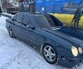 Синій Мерседес Е-Клас, об'ємом двигуна 3.2 л та пробігом 300 тис. км за 3000 $, фото 1 на Automoto.ua